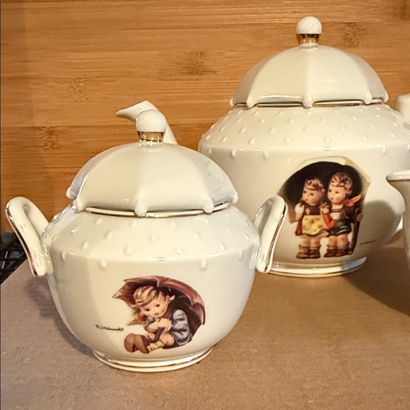 Hummel Tea Set - Picture 4 of 11